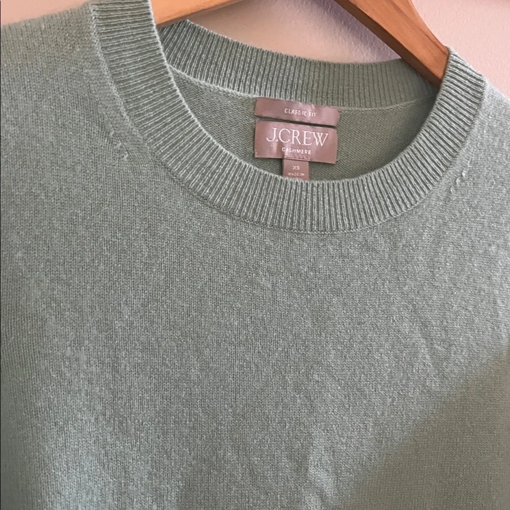 J Crew Light Green Cashmere Crewneck Sweater size XS